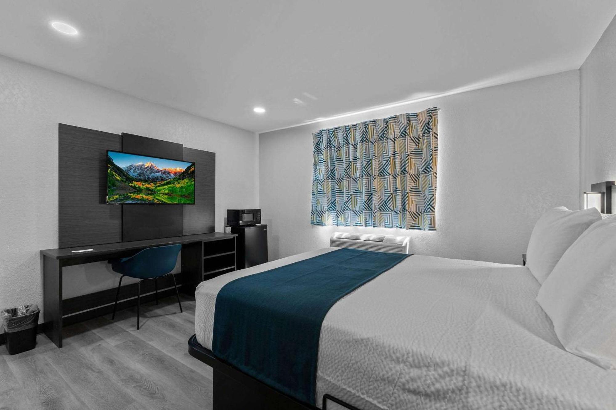 6 Co Denver Northeast 2*